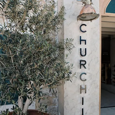 Отель Churchill Townhouse Бодрум