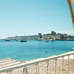Churchill Townhouse 호텔 Bodrum