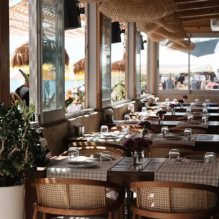 Hotel Churchill Townhouse