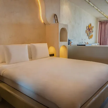 Отель Churchill Townhouse Бодрум