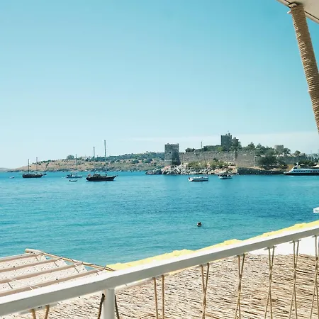 Churchill Townhouse Szálloda Bodrum